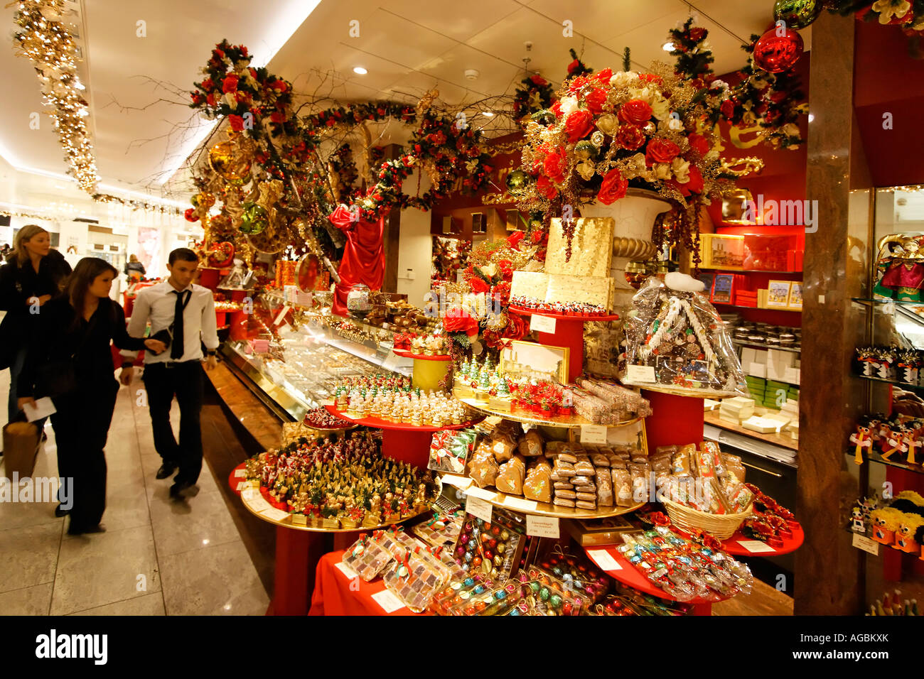 Schweiz-Zürich-Jelmoli Lager Weihnachten süße von Teuscher Stockfotografie  - Alamy