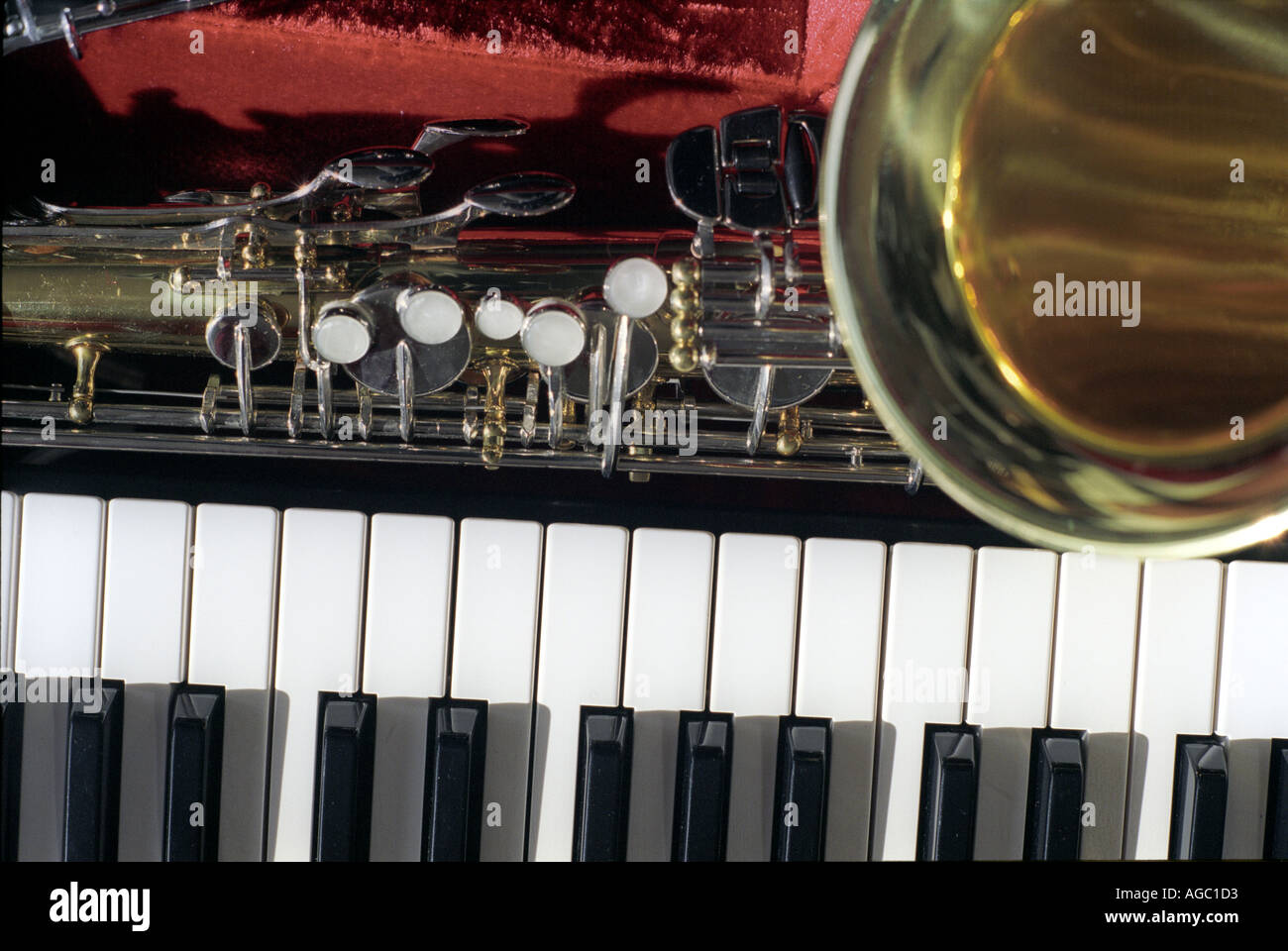 Noten für Saxophon und keyboards Stockfoto