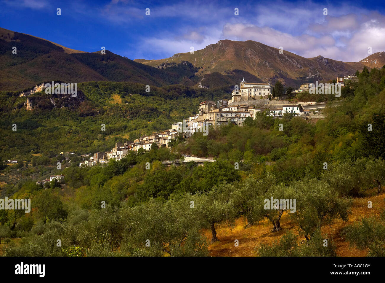 Farindola, Abruzzen, Italien Stockfotografie Alamy