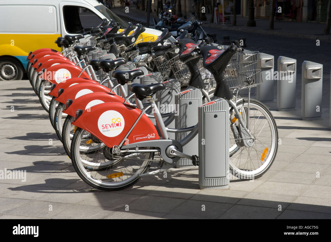 Sevilla-Sevilla-Spanien-The Sevici öffentlich geförderten Fahrrad Verleih  teilen Schema befindet sich verschiedene Punkte in der Stadt  Stockfotografie - Alamy