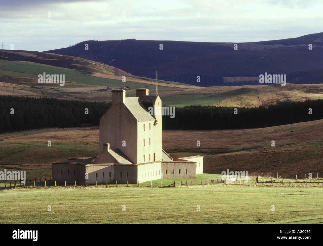dh CORGARFF CASTLE ABERDEENSHIRE Scottish Jacobite Ära militärische Garnison Castle Schottland historische Hochländer jakobiten landschaftlich reizvoll Stockfoto