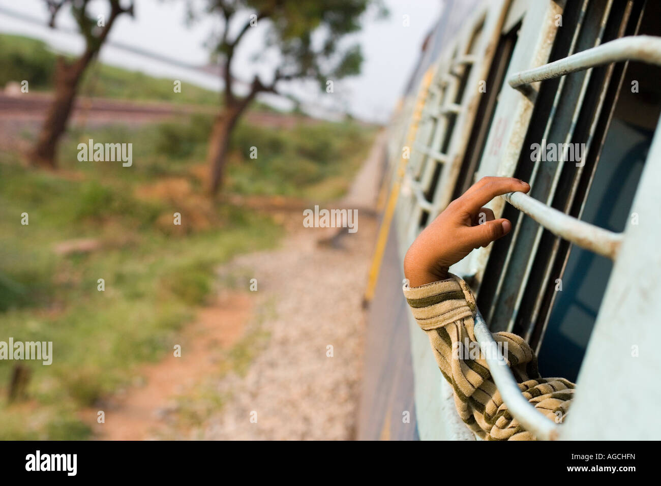 Indischer Junge Auf Zug Indien Stockfotos Und Bilder Kaufen Alamy