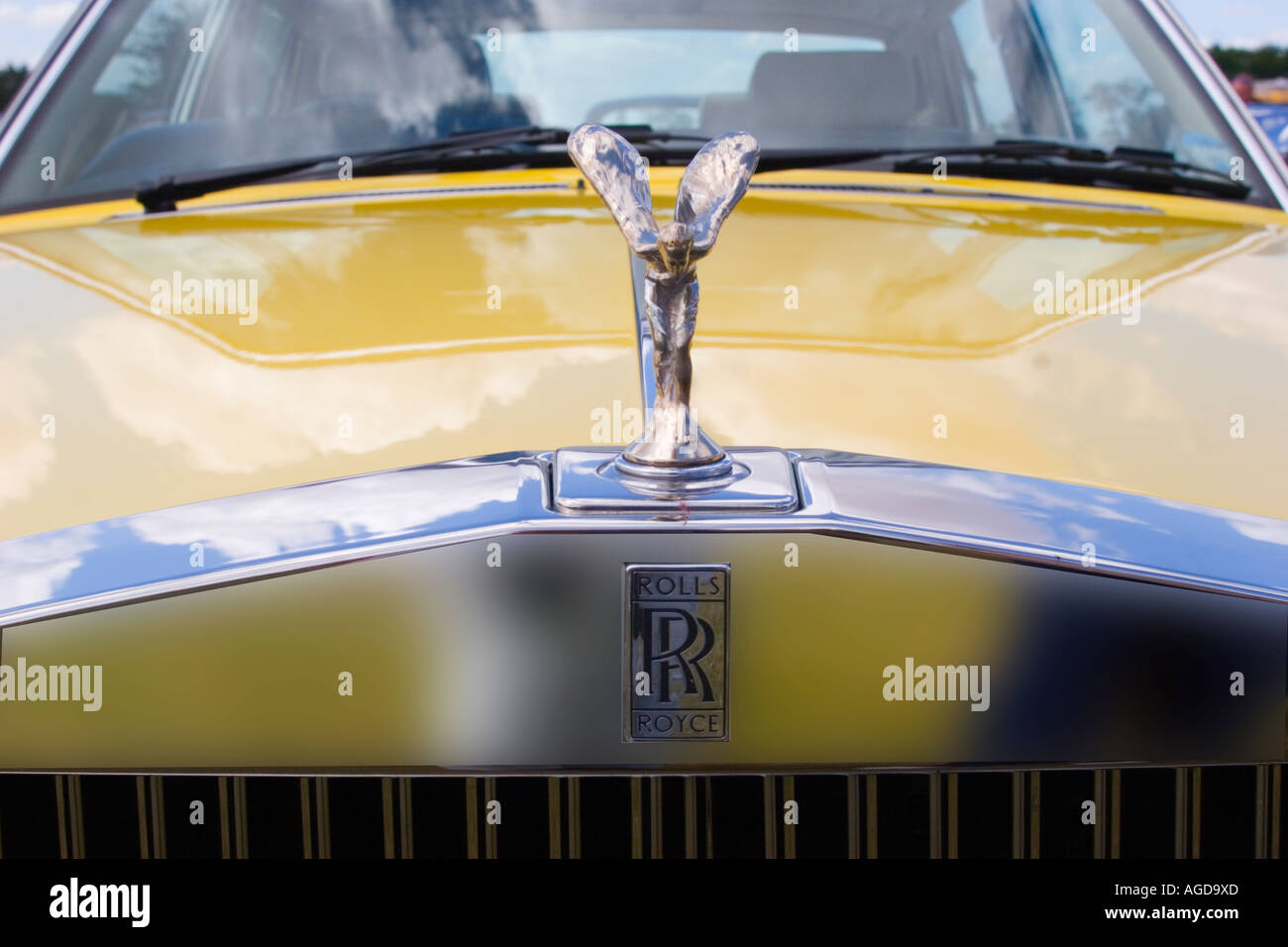 Gelbe Rolls-Royce Auto Stockfoto