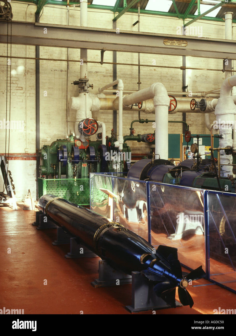 dh Scapa Flow Visitors Center HOY ORKNEY Torpedo Worthington Simpson Öl- und Wasserpumpen tanken Marinepumpenraum Museum Stockfoto