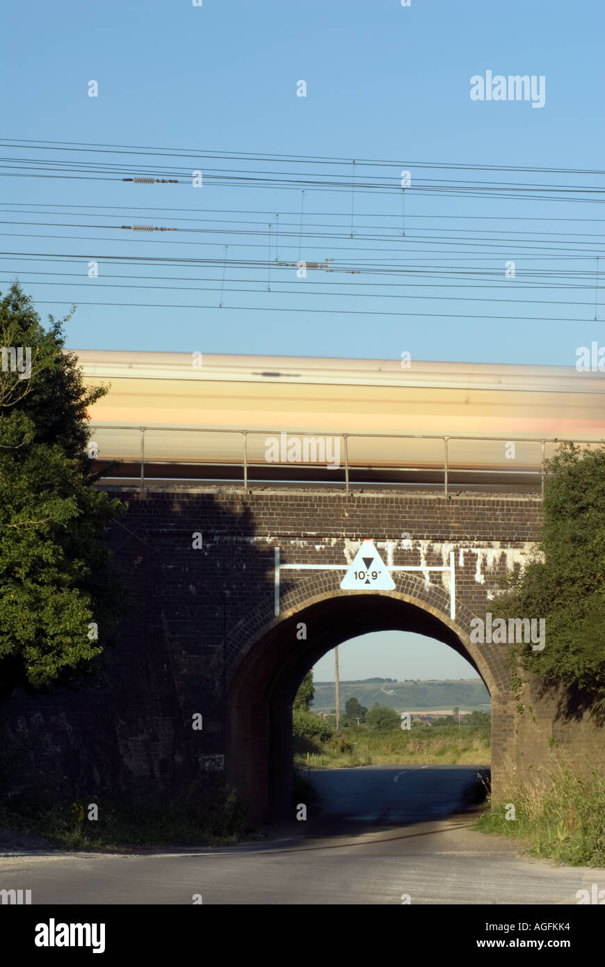 Die Eisenbahn Brücke wo am 8. 8. August 1963 die berüchtigten Great Train Robbery bei Sears stattfand Kreuzung in der Nähe von Cheddin Stockfoto