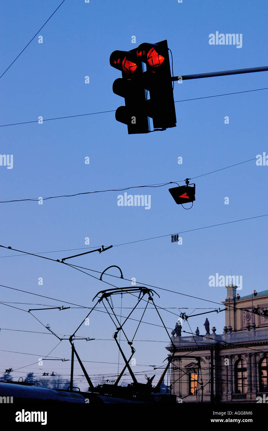 elektrische Leitungen für Straßenbahnen, Prag, Tschechische Republik Stockfoto