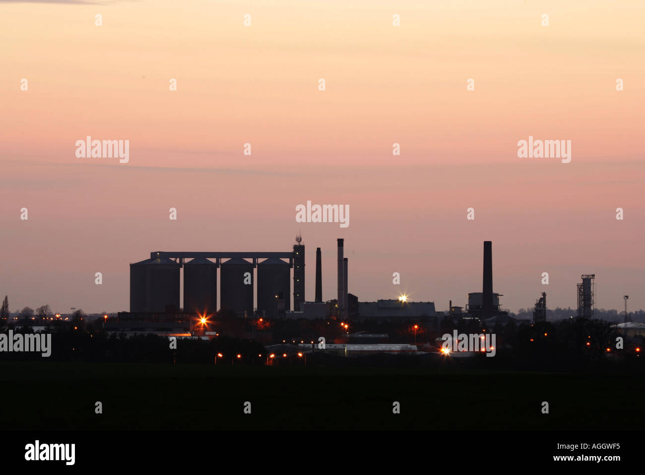 Die Verarbeitung von Zuckerrüben Fabrik in Bury St Edmunds bei Sonnenuntergang Suffolk UK Stockfoto