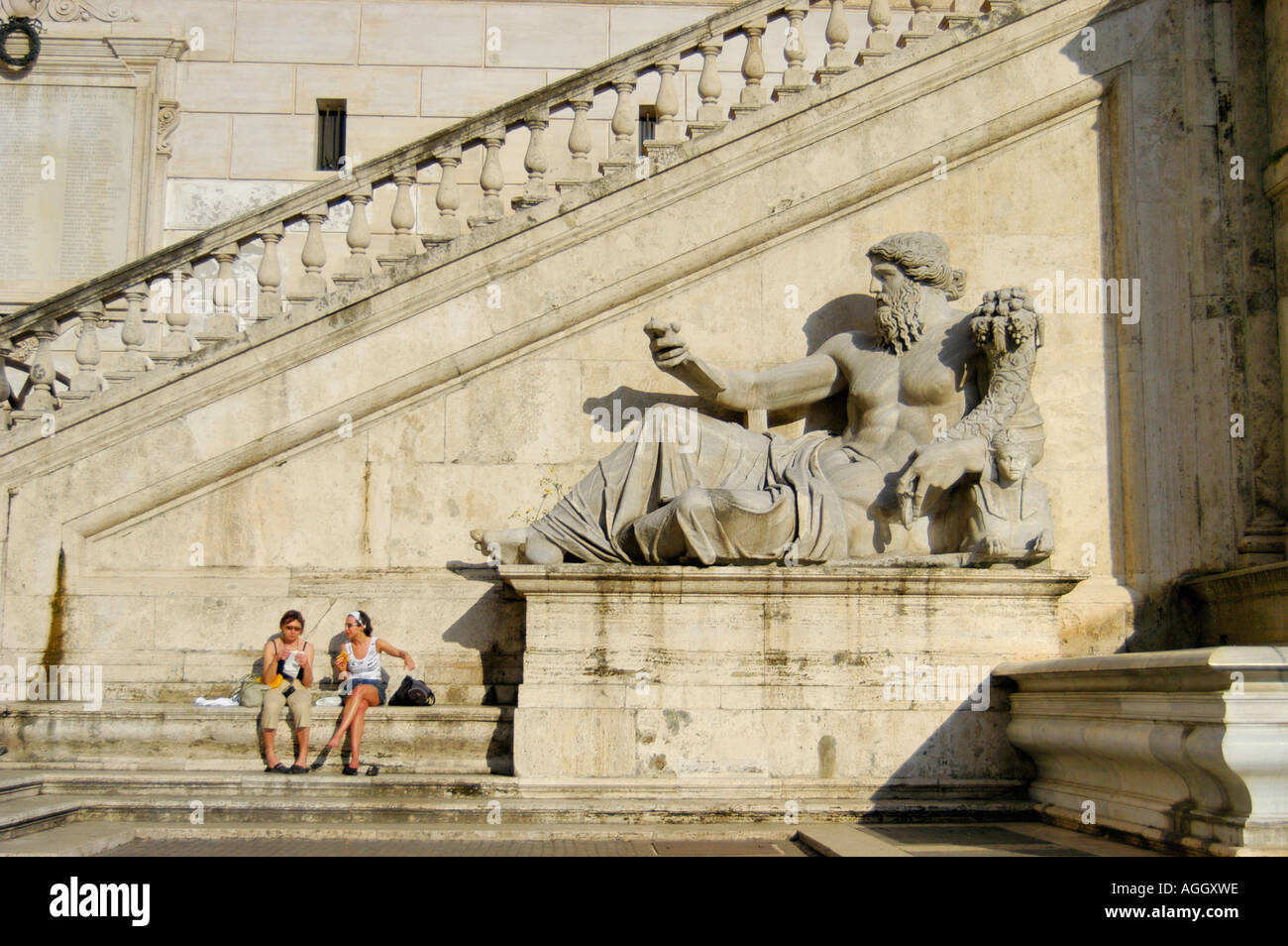 gigantische römische Skulptur auf der Piazza del Campidoglio, Rom, Italien Stockfoto