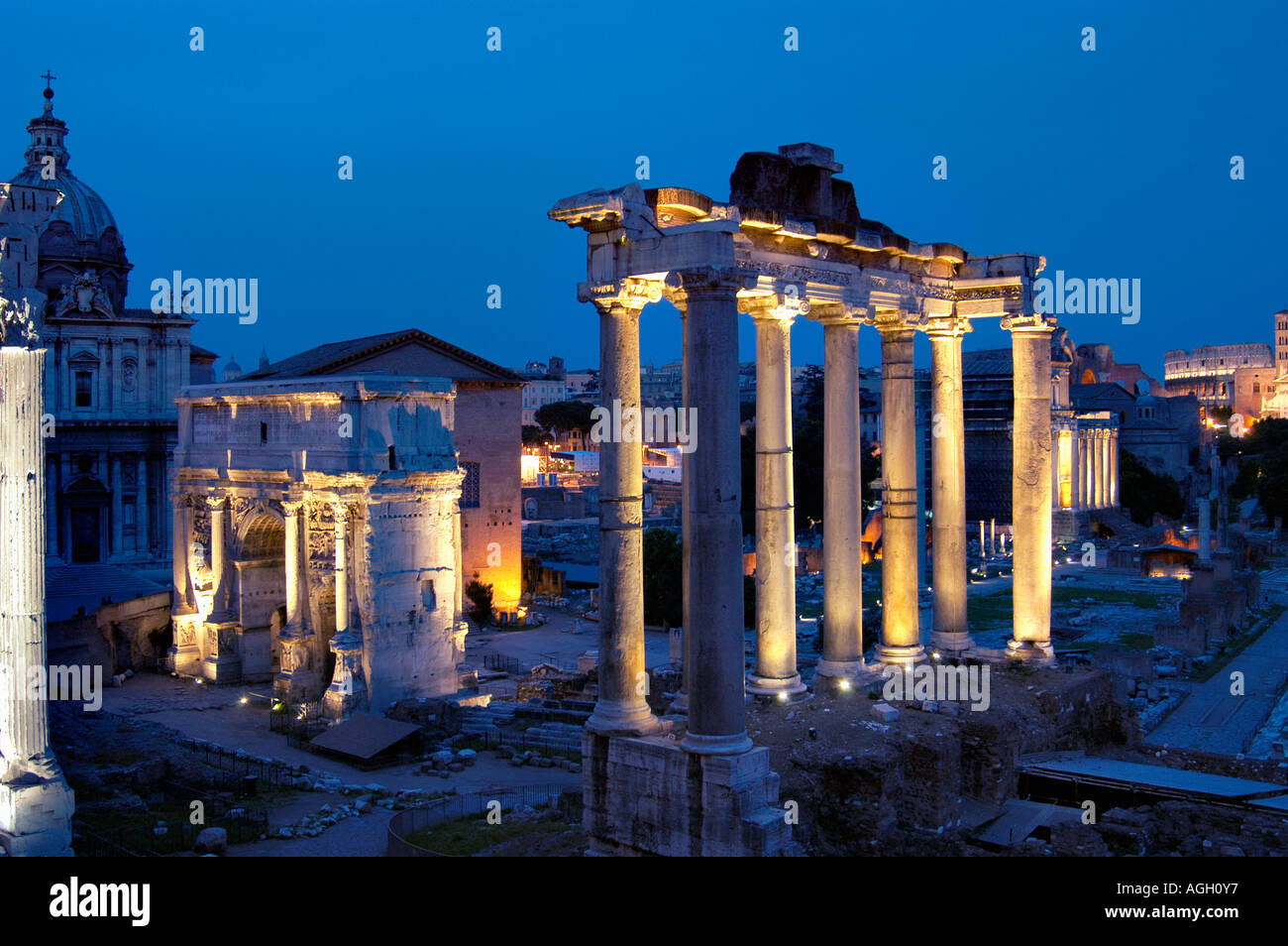 Ruinen in der Abenddämmerung, Roman Forum, Foro Romano, Rom, Italien Stockfoto