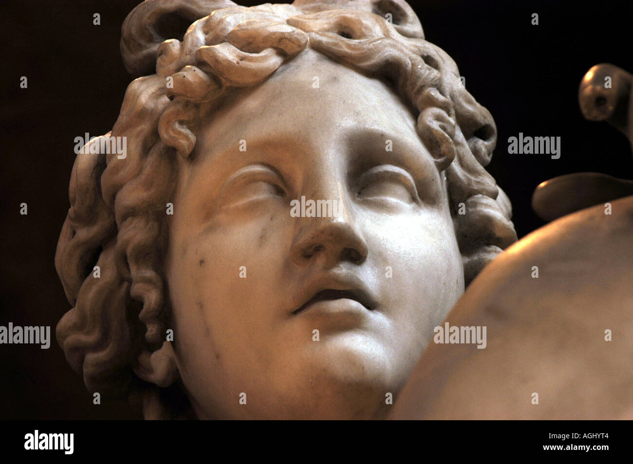 Detail des Vulcan Venus und Amor von John Edward Carew 1785 1868 in der Nordempore Petworth House Stockfoto