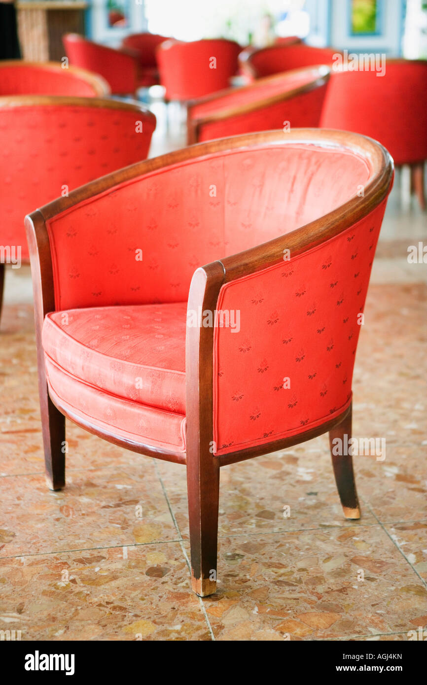 Nahaufnahme der leeren Stühle in der lobby Stockfoto