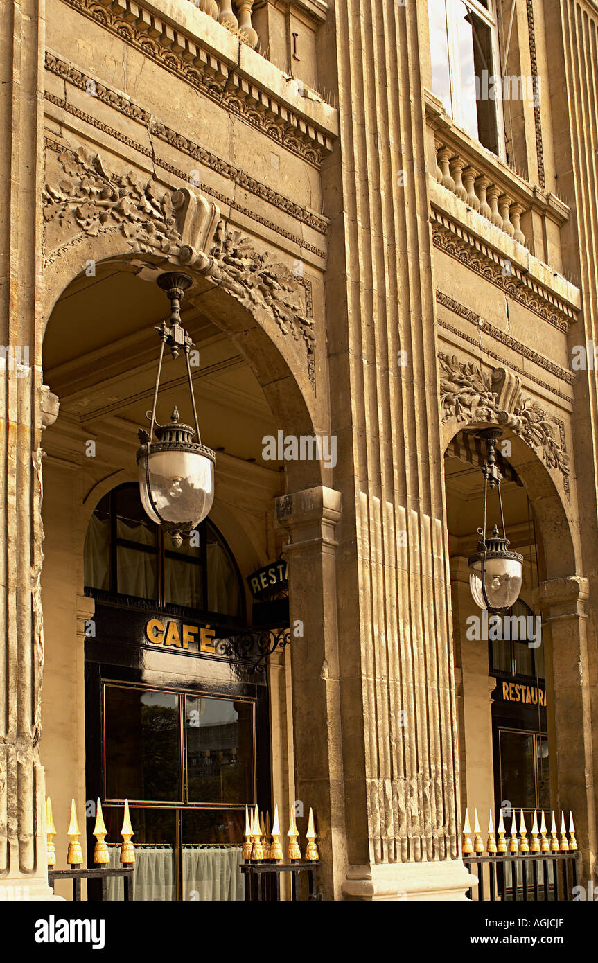 Cafe im Palais royal Stockfoto