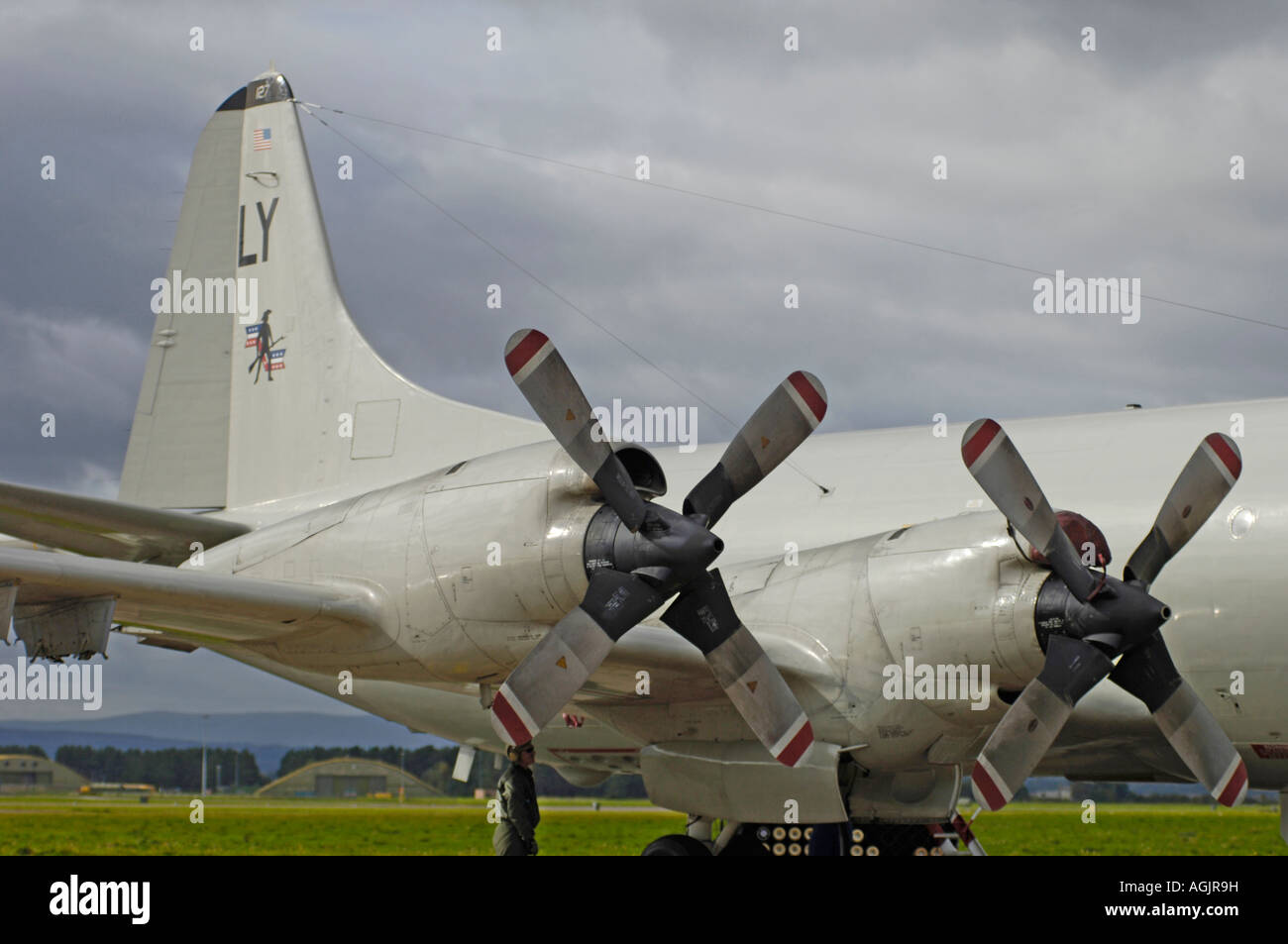 4 allison t56 a 15 turboprops 4 -Fotos und -Bildmaterial in hoher ...
