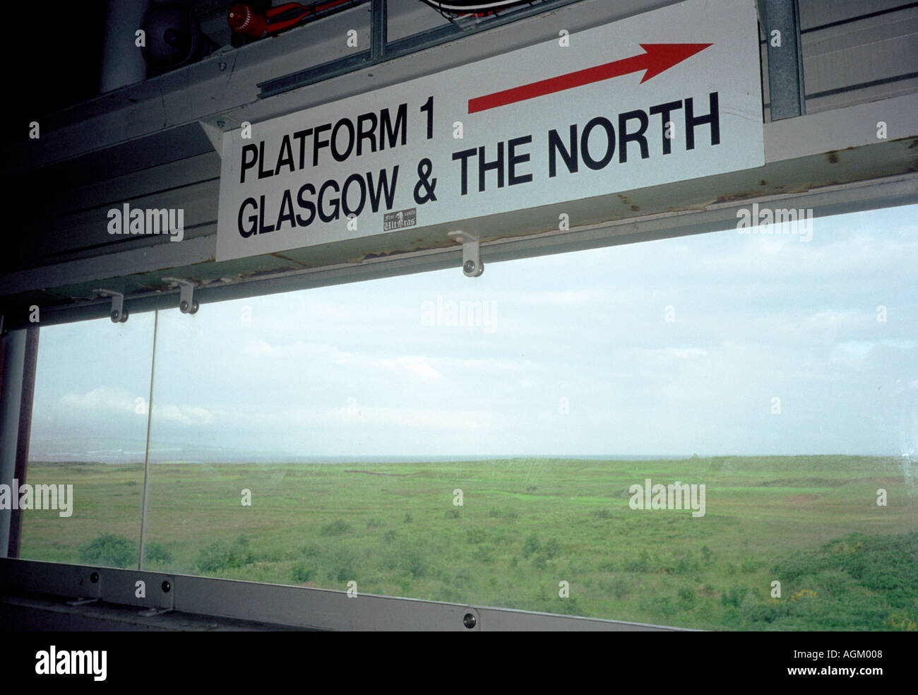 Glasgow und dem Norden Zeichen Bahnhof Glasgow Prestwick Airport Stockfoto