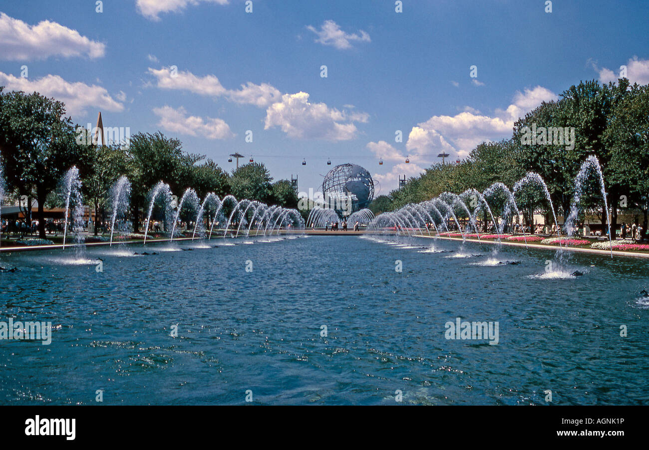 Der Brunnen von Messen und die Unisphere am New Yorker Weltausstellung 1964-1965 Stockfoto