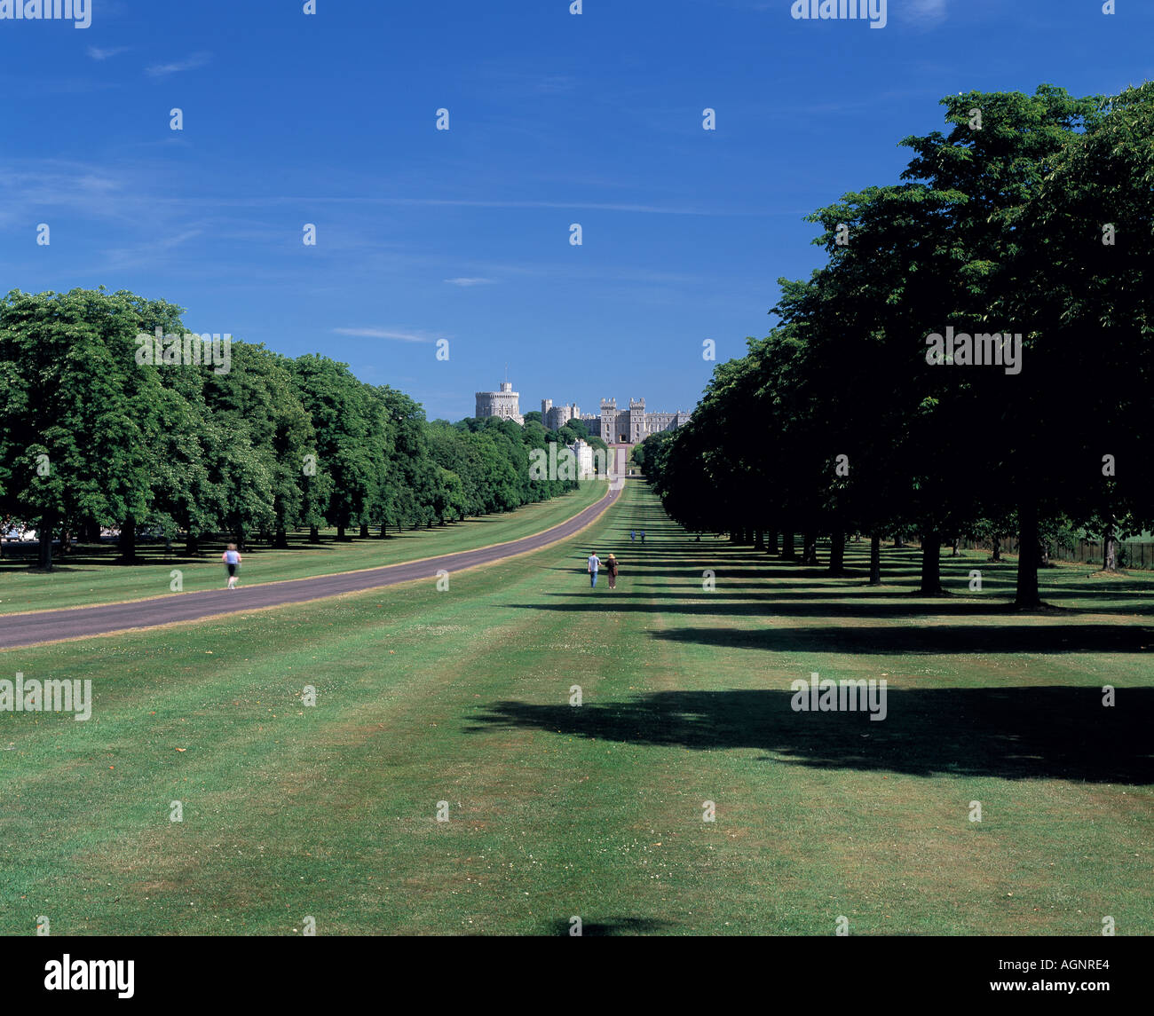 Blick auf Schloss Windsor aus den langen Weg Stockfoto