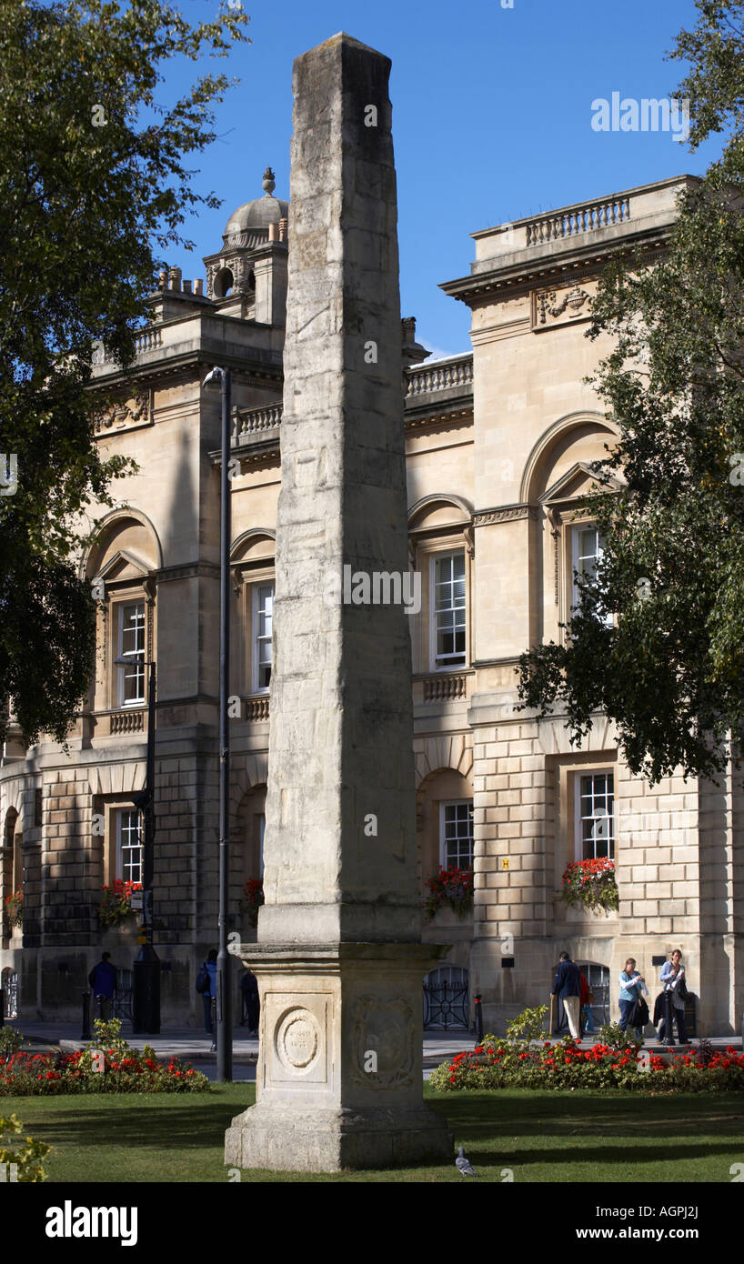Obelisk, gebaut im Jahr 1734, den Besuch in Bad von William Prince of Orange restauriert im Jahre 1874 zu Ehren Stockfoto