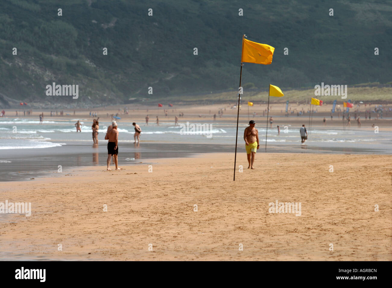 Zarautz Strand-Sicherheitsflaggen Stockfoto