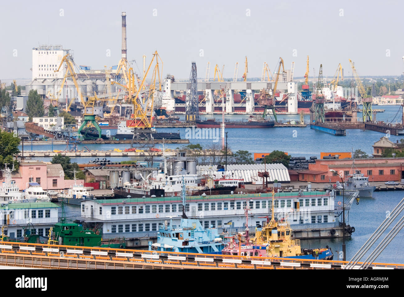 Blick über den Hafen von Odessa Schwarzmeer Stockfoto