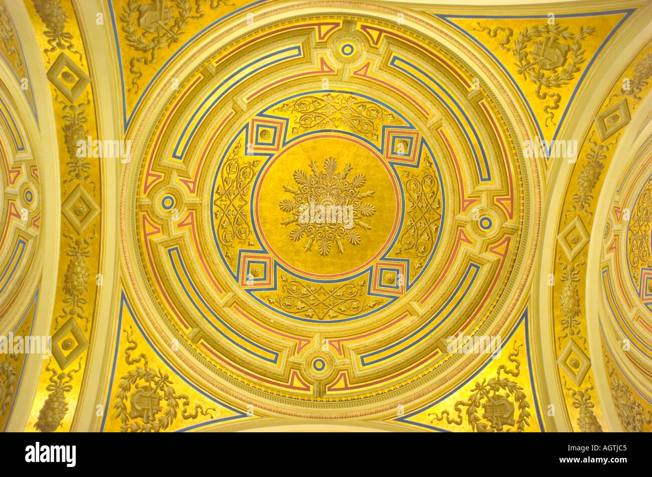 21 07 04 Wien das Innere des Musikgrein Concert Hall Wien Österreich Foto copyright Barry Cronin Chromepix com Stockfoto