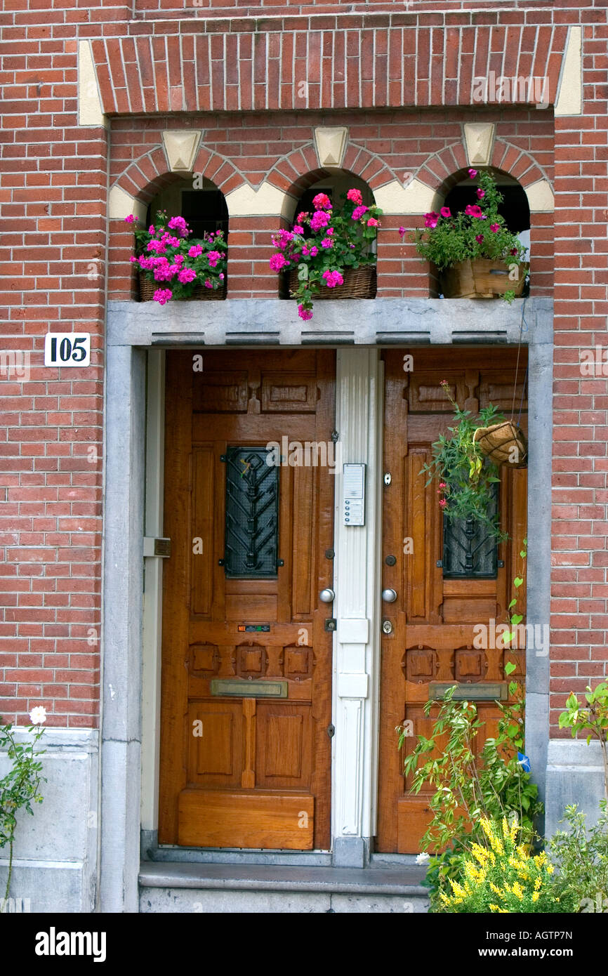 Die vordere Tür der ein Reihenhaus in Amsterdam Niederlande Stockfoto