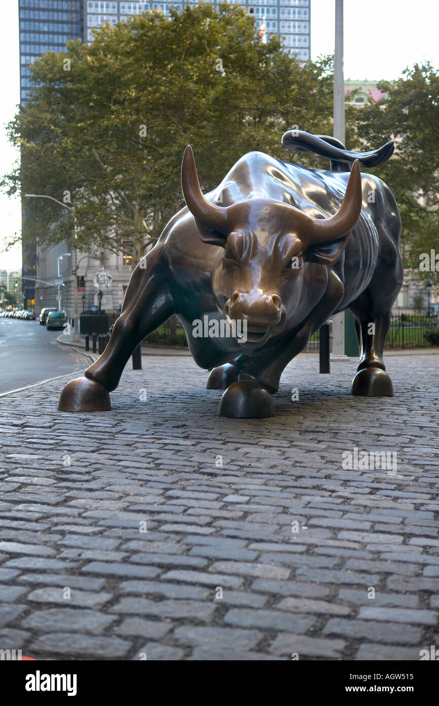 Schwarzen Longhorn Merrill Lynch Stier-Statue in Wall Street District New York City USA Stockfoto