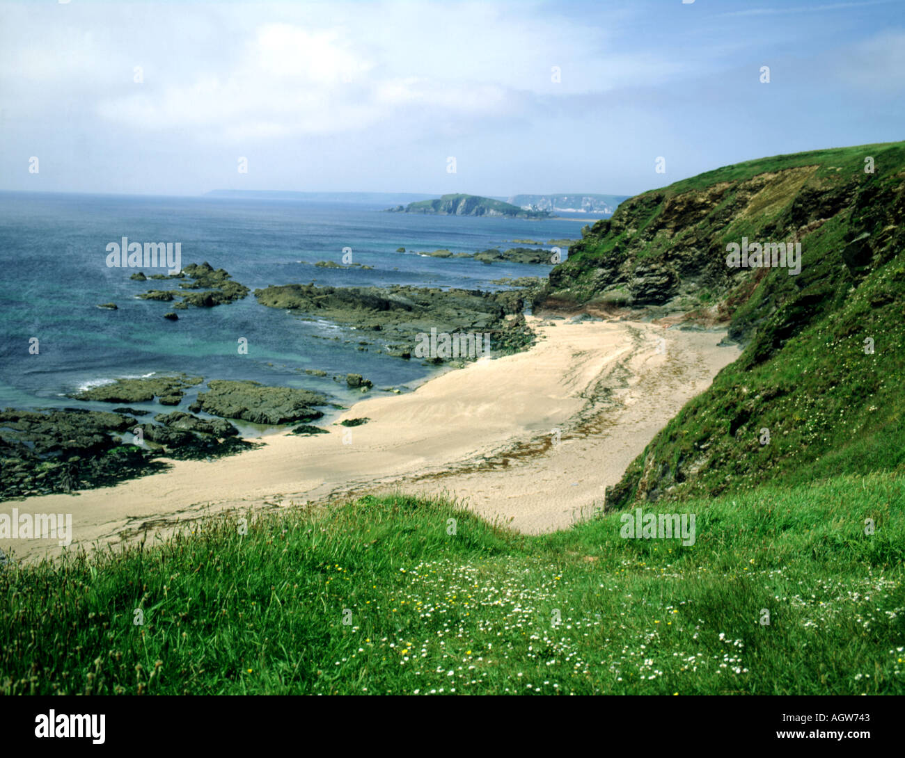 Leas Fuß Sand Thurleston mit Burgh Island in der Ferne Süden Schinken South Devon Süd-west england Stockfoto