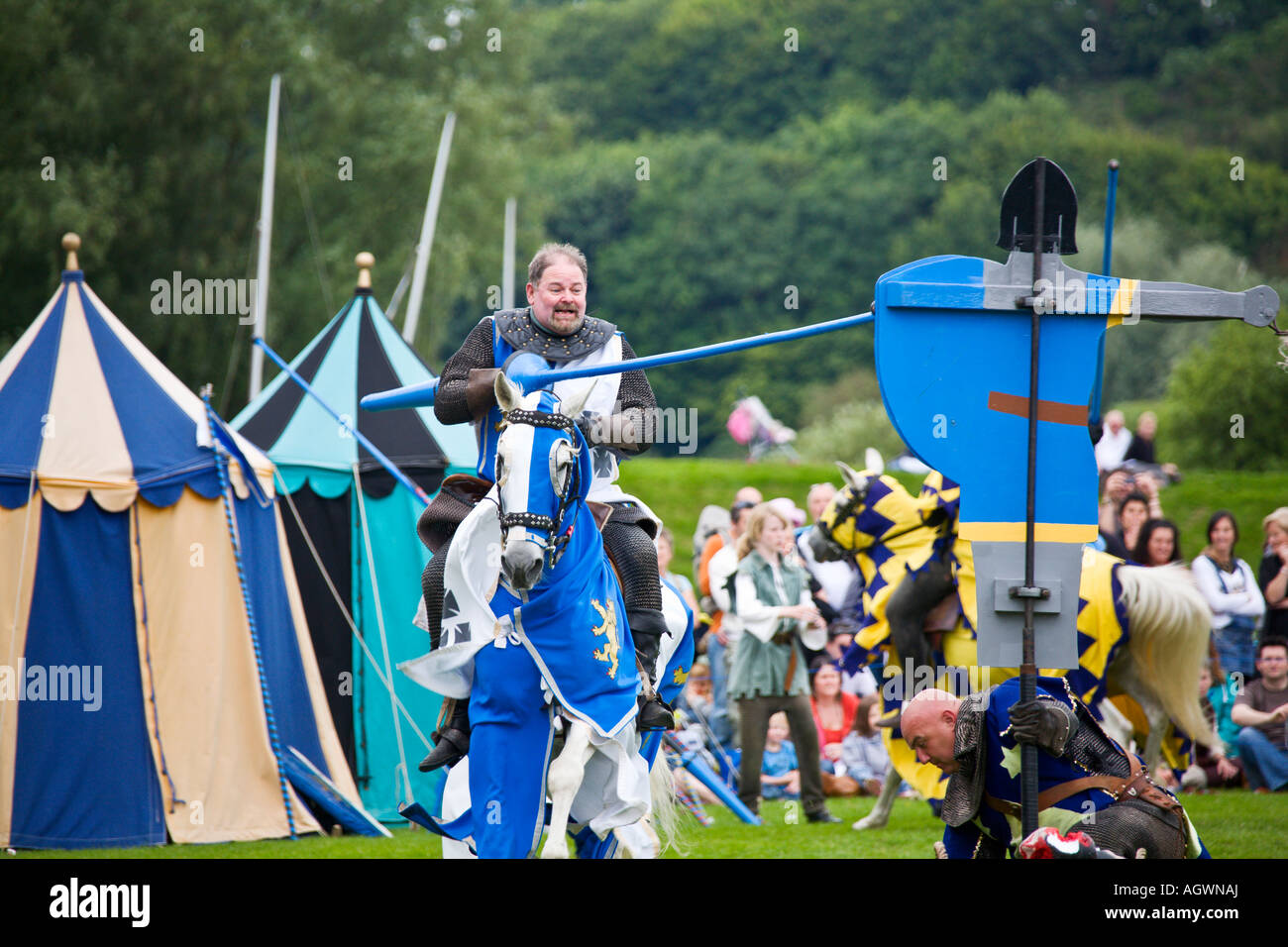 Turnier Riter Chainmail Knight Stockfotos und -bilder Kaufen - Alamy