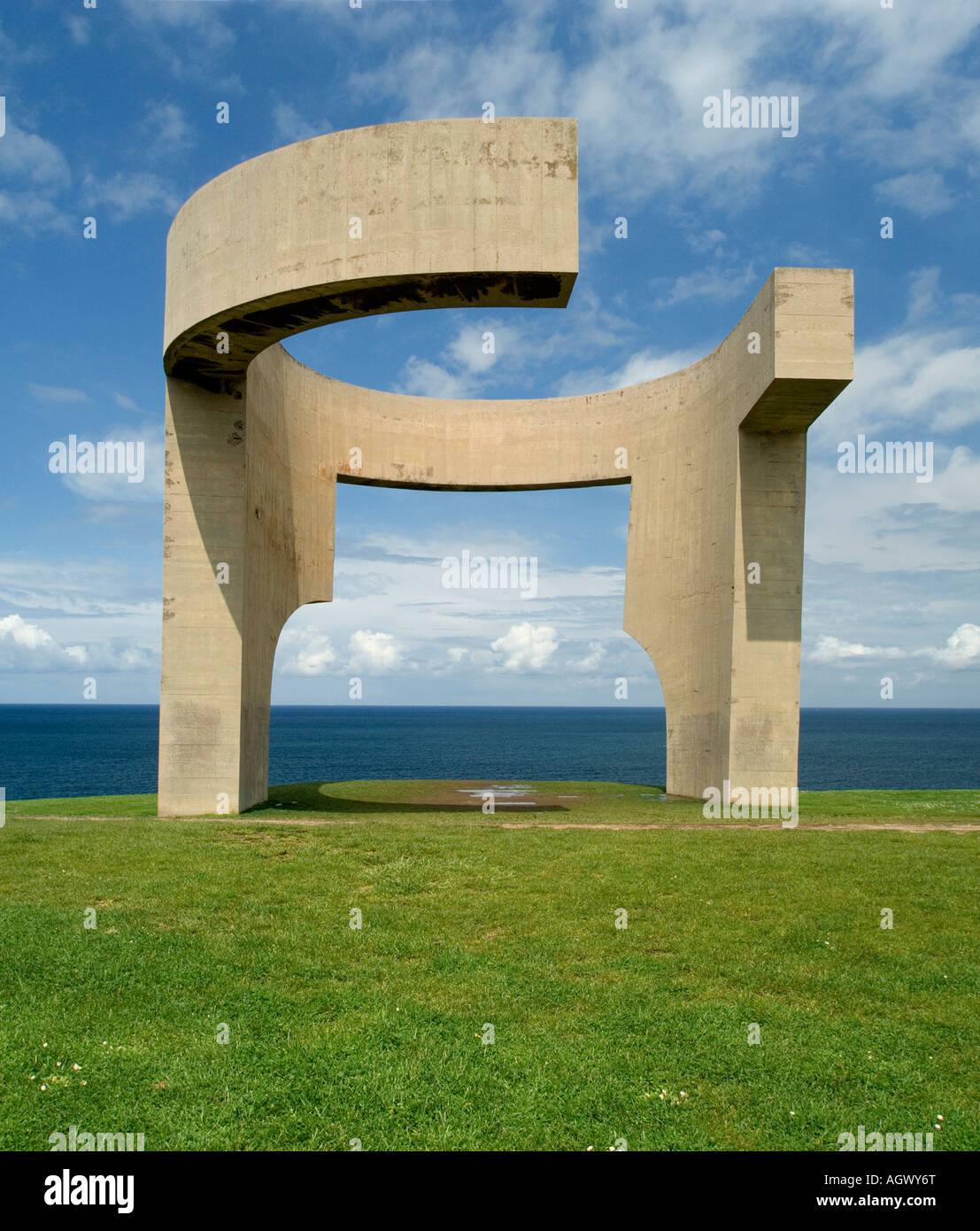 Gijon Asturien Elogio del Horizonte auf Spanien Stockfoto