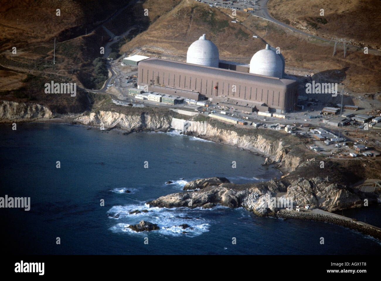 Antenne des Diablo Canyon Kernkraftwerk in der Nähe von San Luis Obispo, Kalifornien Stockfoto