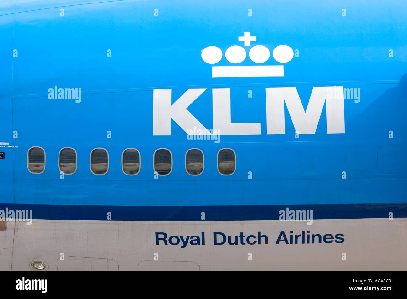KLM Flugzeug am Flughafen Schiphol in Amsterdam Niederlande Stockfoto