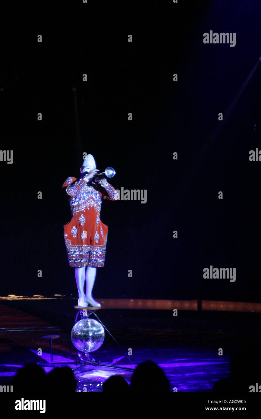 Trompete bei maximaler Schweden Zirkus Clown Stockfoto