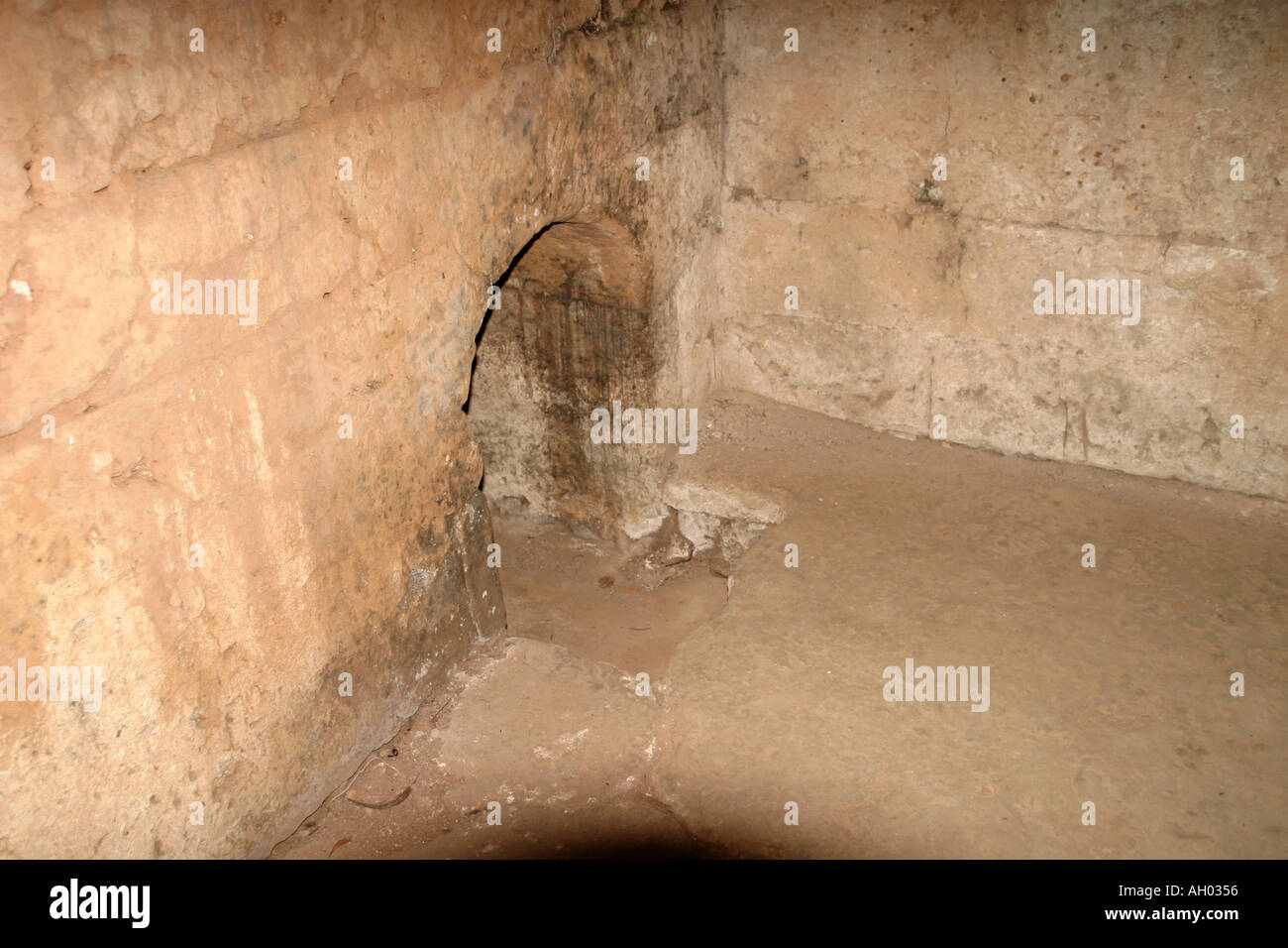 Chu Chi Tunneleingang zum Labyrinth der unterirdischen Tunnel komplexe, Stockfoto
