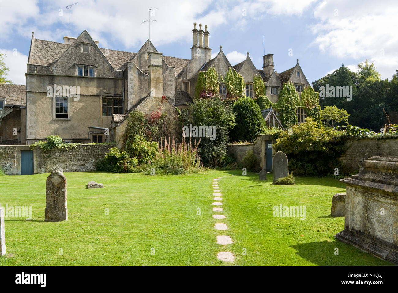Die Rückseite des Bibury Court Hotel in Cotswold Dorf von Bibury, Gloucestershire Stockfoto