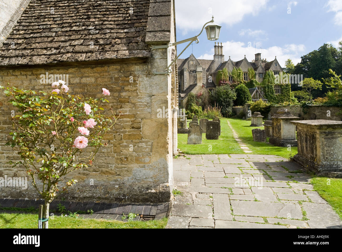 Die Rückseite des Bibury Court Hotel in Cotswold Dorf von Bibury, Gloucestershire Stockfoto
