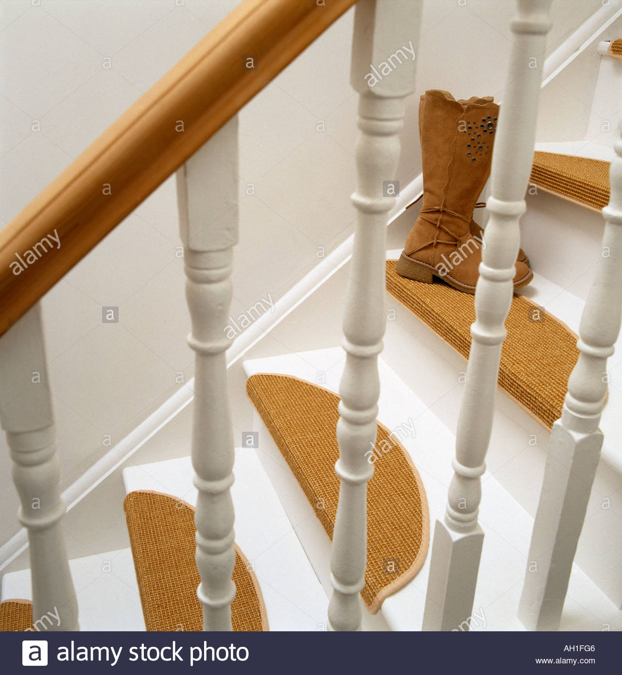 Teppich Stufen auf Treppe Stockfoto, Bild: 8186949 - Alamy Teppich Stufen auf Treppe Stockfoto, Bild: 8186949 - Alamy