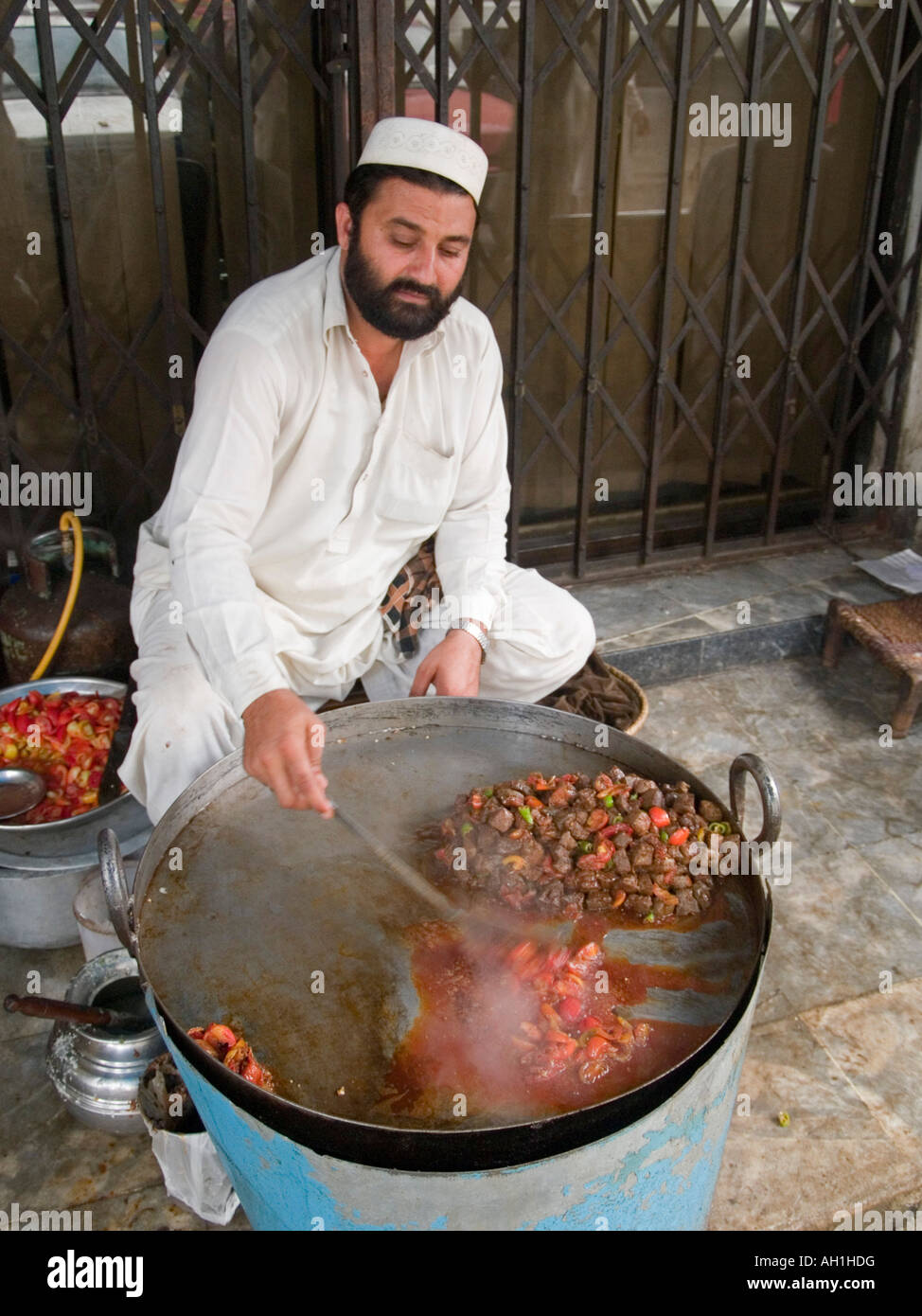 Afghanische Nahrung Verkäufer Peshawar, Pakistan Stockfoto