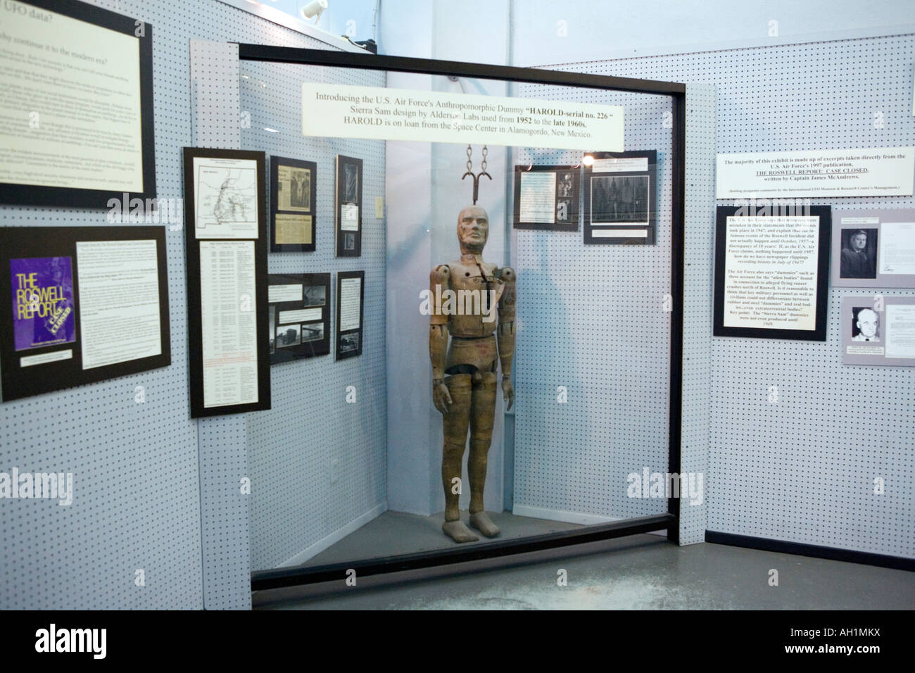 Eine Ausstellung im Musée UFO in Roswell, New Mexico Stockfoto