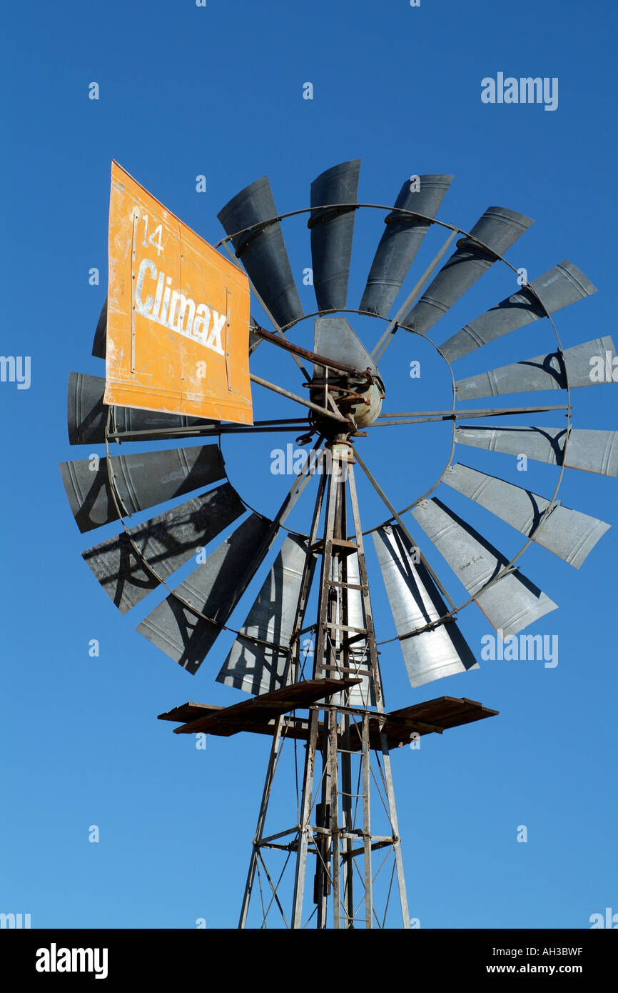Windpumpe klingen und Werbeslogan für Höhepunkt. Südafrika RSA Stockfoto