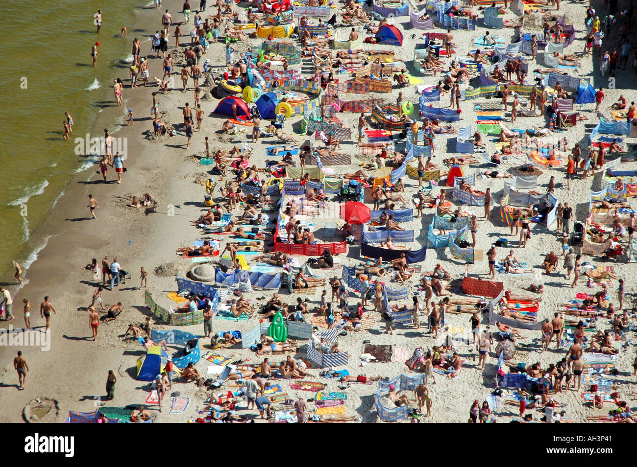 überfüllten Strand in Leba Polen Stockfoto
