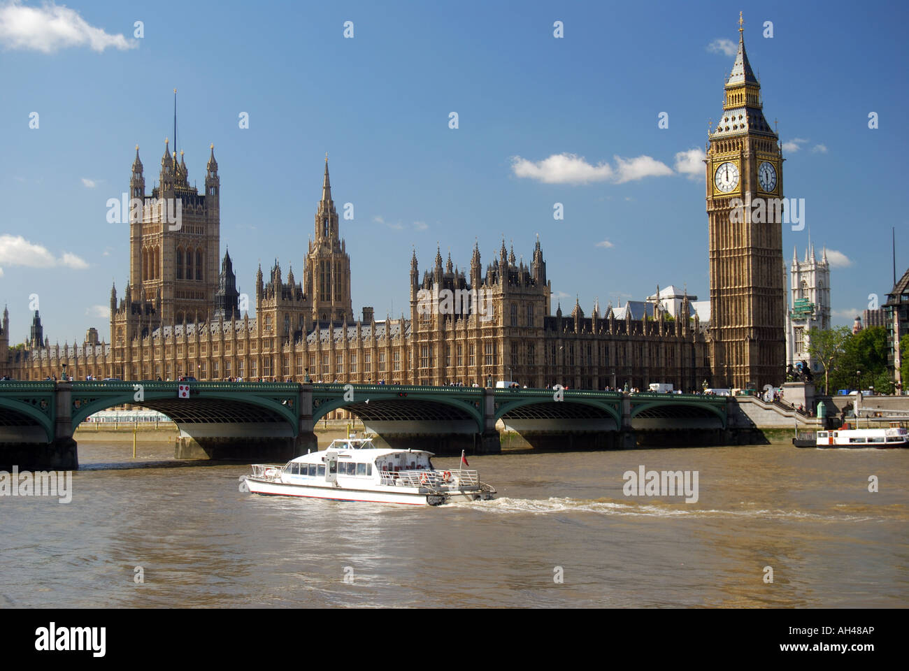 Der Palast von Westminster (Parlamentsgebäude) über die Themse, die Stadt Westminster, Den Großraum London, England, Großbritannien Stockfoto
