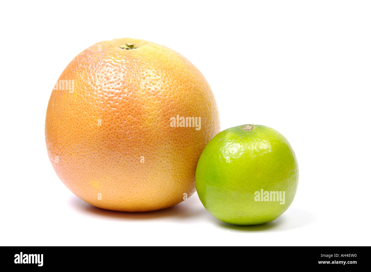 Roter Grapefruit und Limette Stockfoto