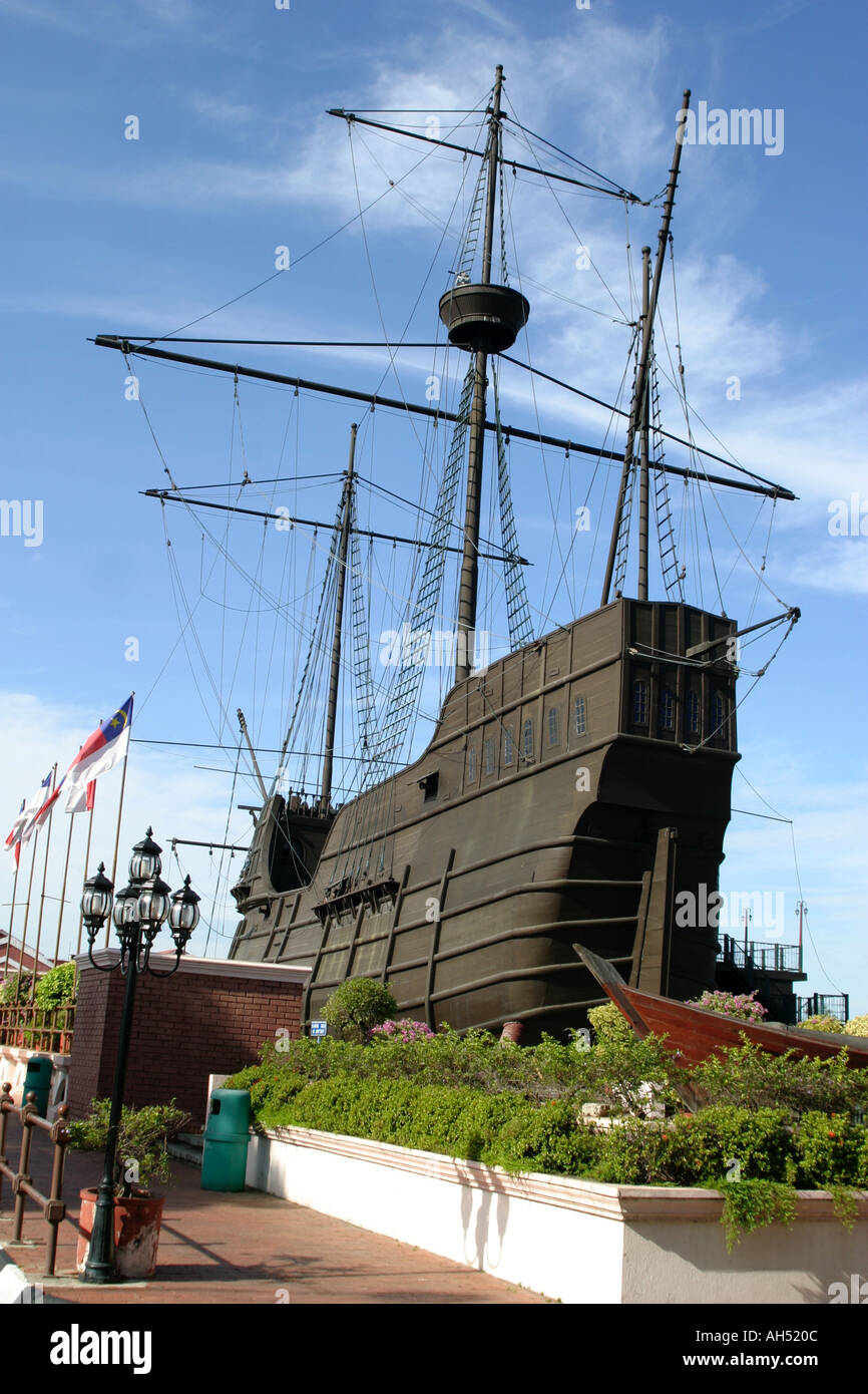 Flora De La Mar portugiesischen historischen Galeone ist jetzt ein beliebtes historisches Museum in Malakka, Melaka, Malaysia Stockfoto
