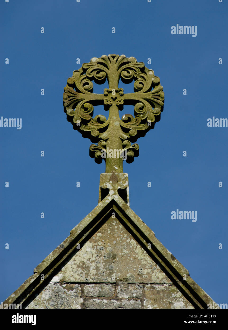 Ornamentale Kreuz, St.-Laurentius-Kirche. Crosby Ravensworth, Cumbria, England, U. Ich l , Europa. Stockfoto