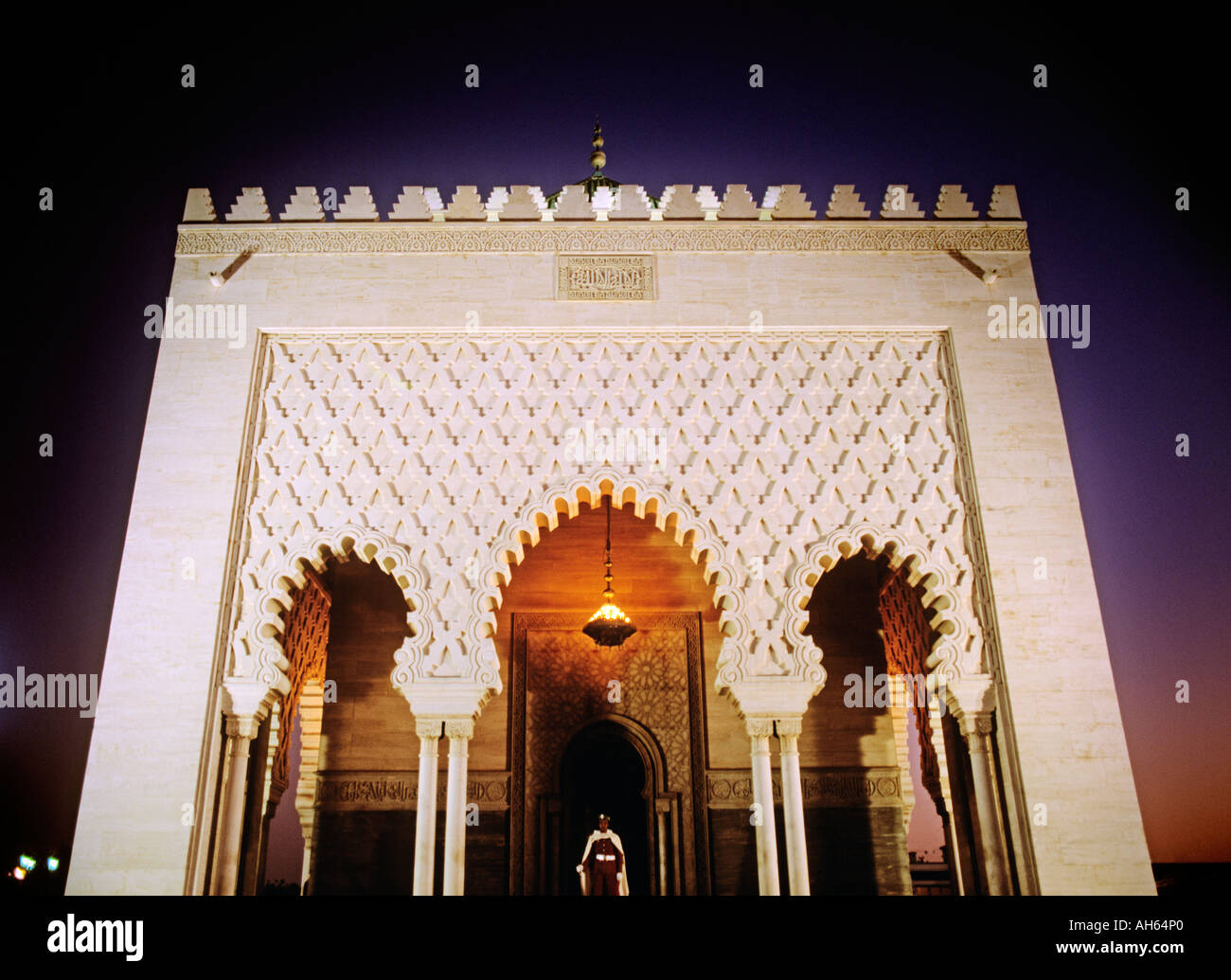 dunkel in der Mausoleo von Mohamed V Rabat Marokko wachsen Stockfoto