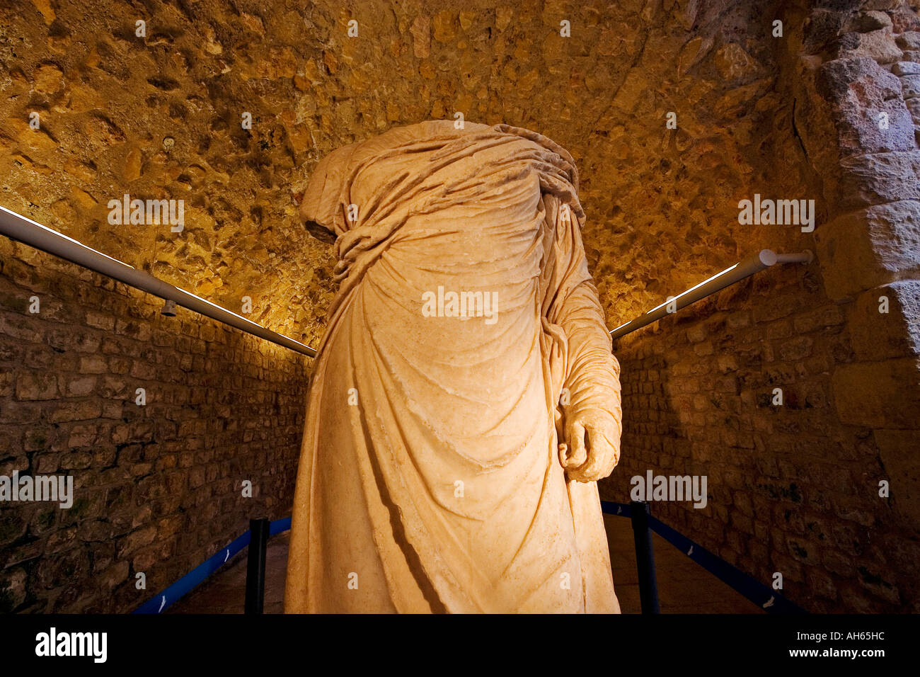 Skulptur im römischen Zirkus von Tarragona Katalonien Spanien Escultura En el Circo Romano de Tarragona Katalonien España Stockfoto