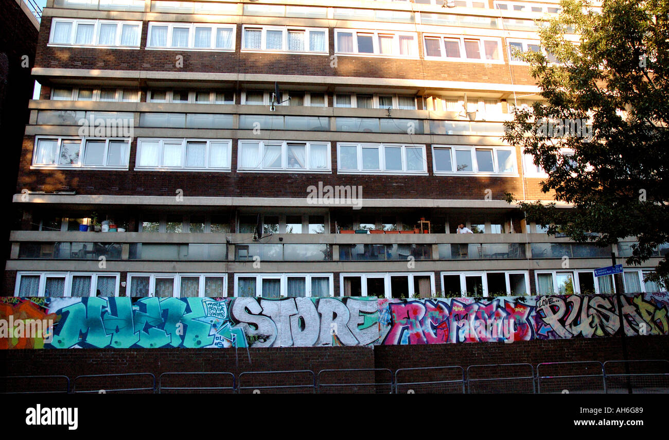 Massive Rat Wohnsiedlung in West-london Stockfoto