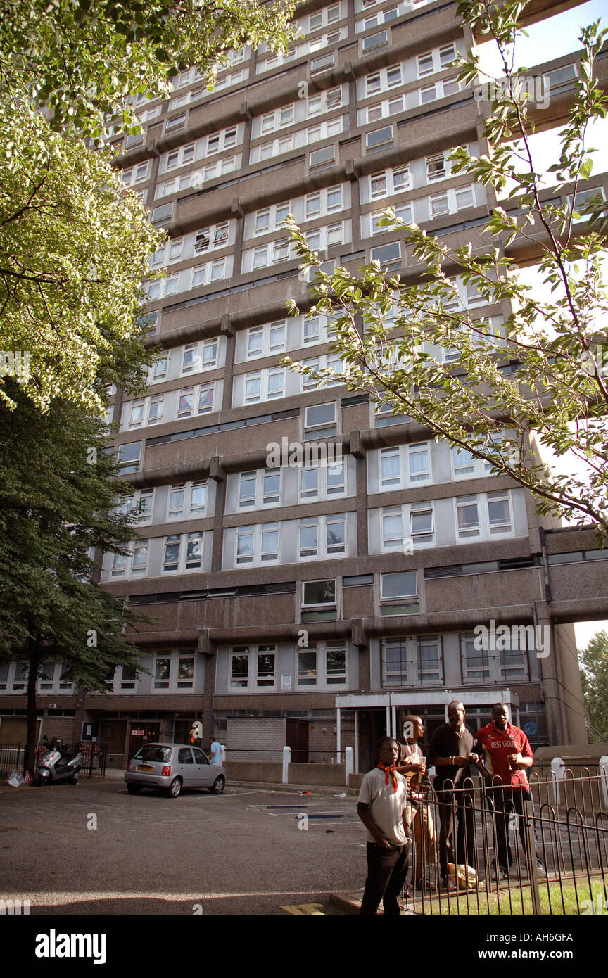 Rat Haus Stände mit den Mietern im Innenstadtbereich von West-London. Stockfoto