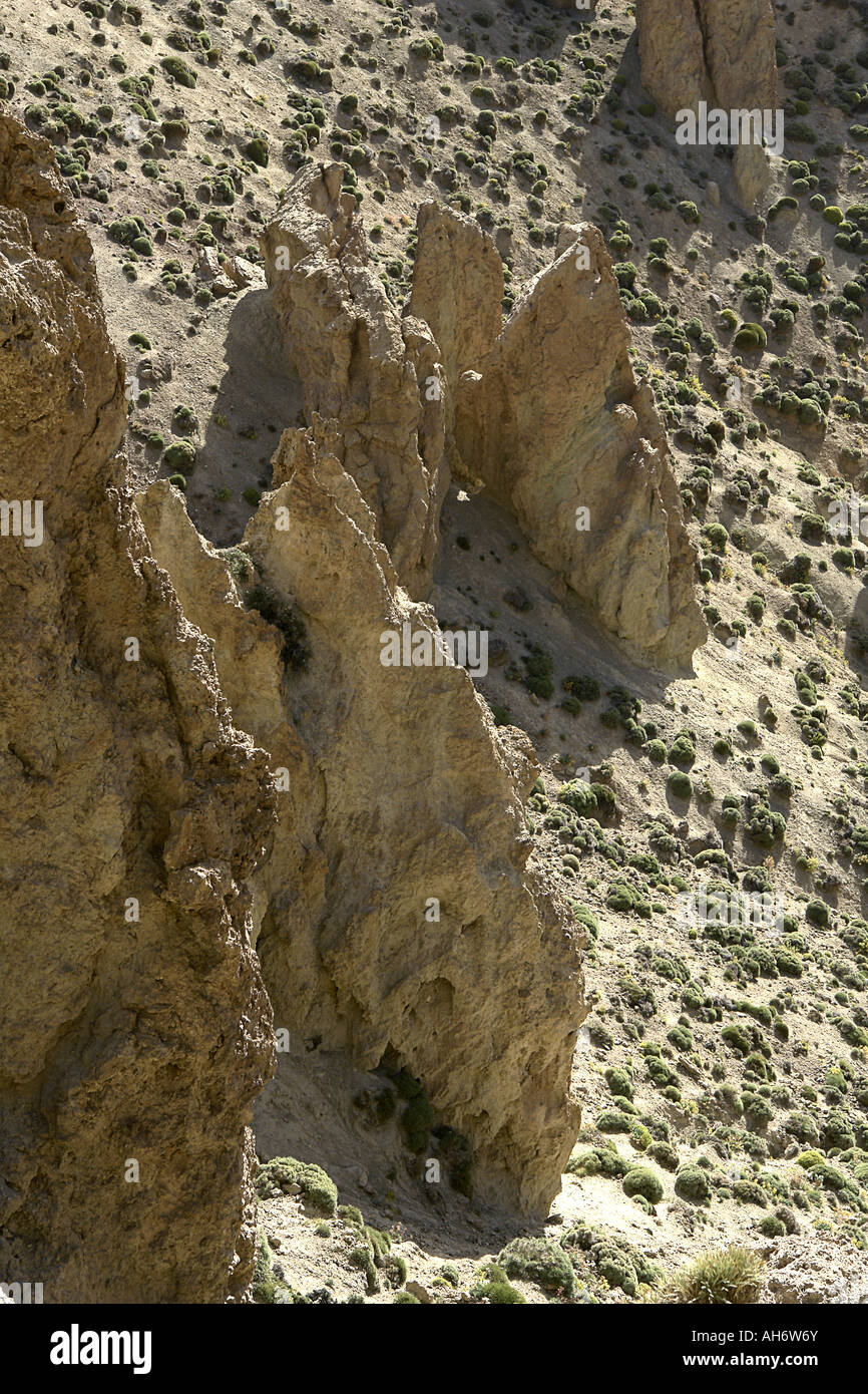 Bergige Landschaft zwischen Tarkedit und n Oumsoud hohen Atlas Region Marokko Stockfoto