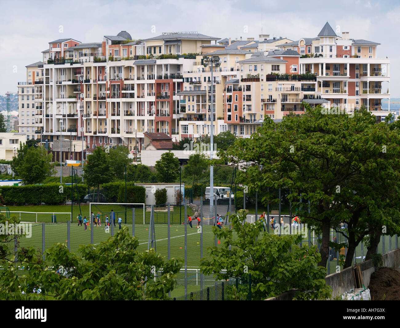 Interessant für den sozialen Wohnungsbau Projekt in der Nähe von la Defense Paris Frankreich zeitgenössische Architektur modern Urban Living Stockfoto